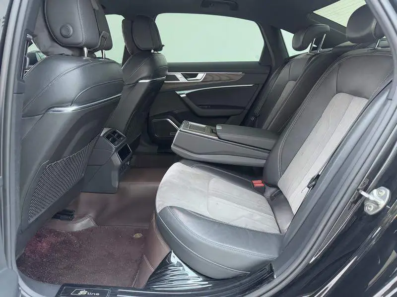 Audi A6L 2023 40 TFSI Luxury Elegance — 13