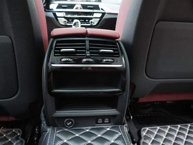 BMW 5 Series 2022 530Li xDrive M Sport Package — 12