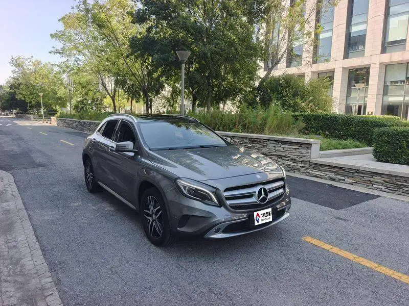 Mercedes-Benz GLA 2016 GLA 200 Dynamic — 3