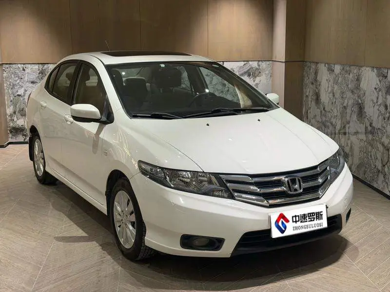 Classic 2014 Fashion 1.5L Automatic Elite Edition — 3