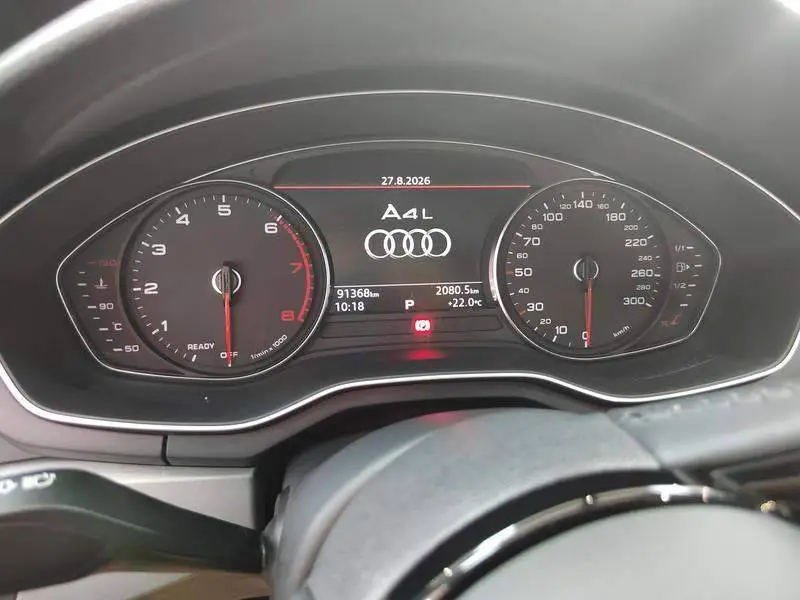 Audi A4L 2019 40 TFSI Progressive National VI — 8