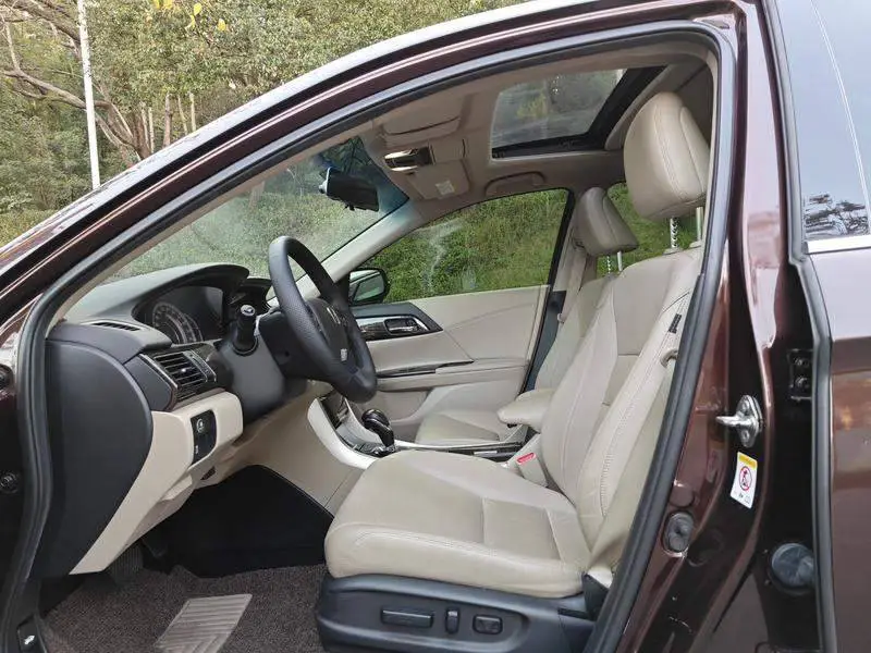 Accord 2014 2.4L EXN Luxury Navigation Edition — 10