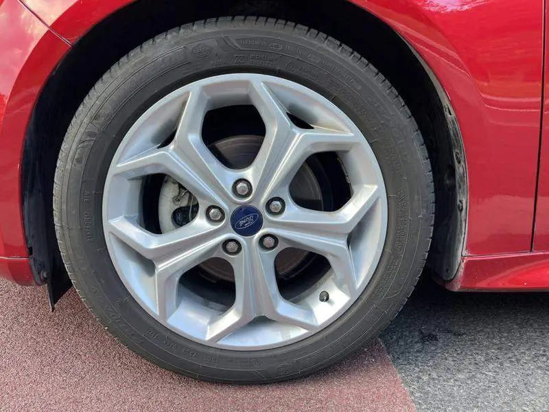 Fox 2012 Hatchback 2.0L Automatic Luxury Sports — 12