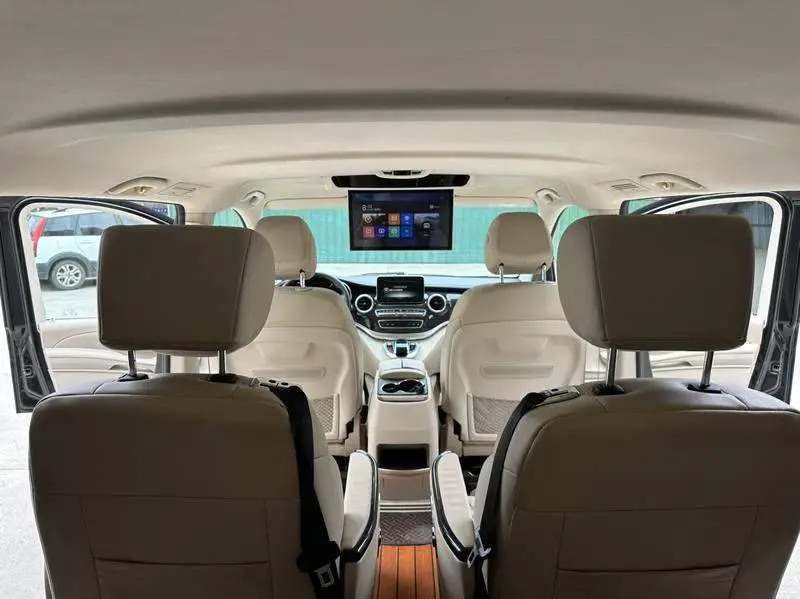 Mercedes-Benz V-Class 2016 V 260 Pilot Edition — 15
