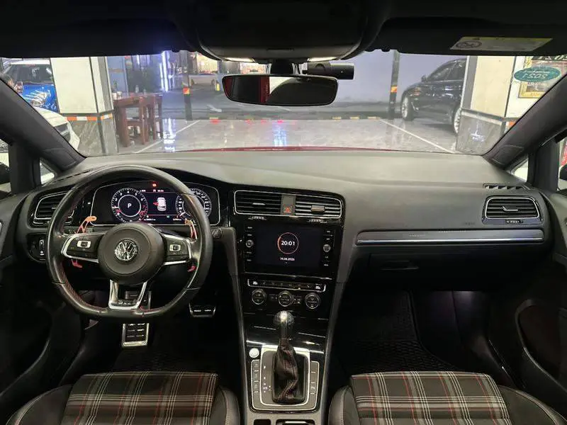 Golf GTI 2019 2.0TSI GTI National V — 11