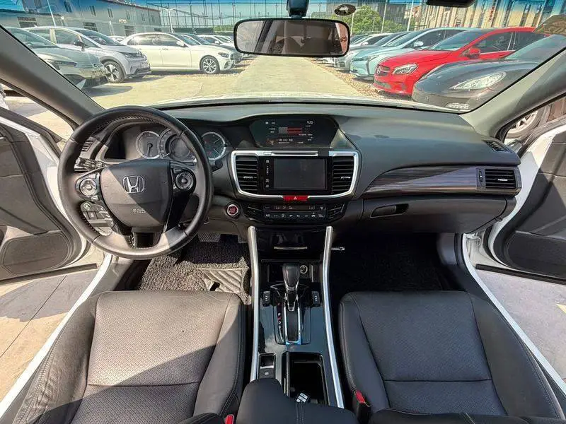 Accord 2016 2.4L Luxury Edition — 8