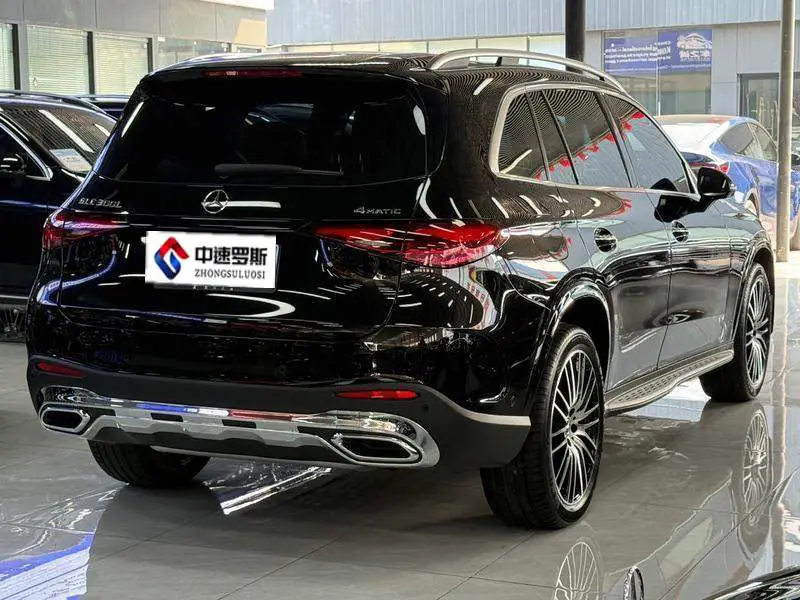 Mercedes-Benz GLC 2023 GLC 300 L 4MATIC Luxury 5-seater — 6
