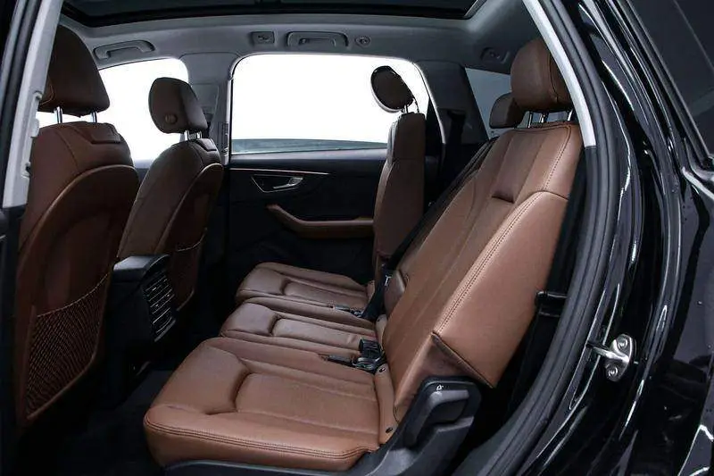 Audi Q7 2023 45 TFSI quattro S line sports model — 15