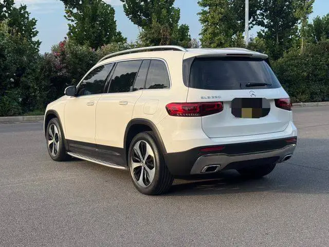 Mercedes-Benz GLB 2023 GLB 220 Fashion Edition — 4