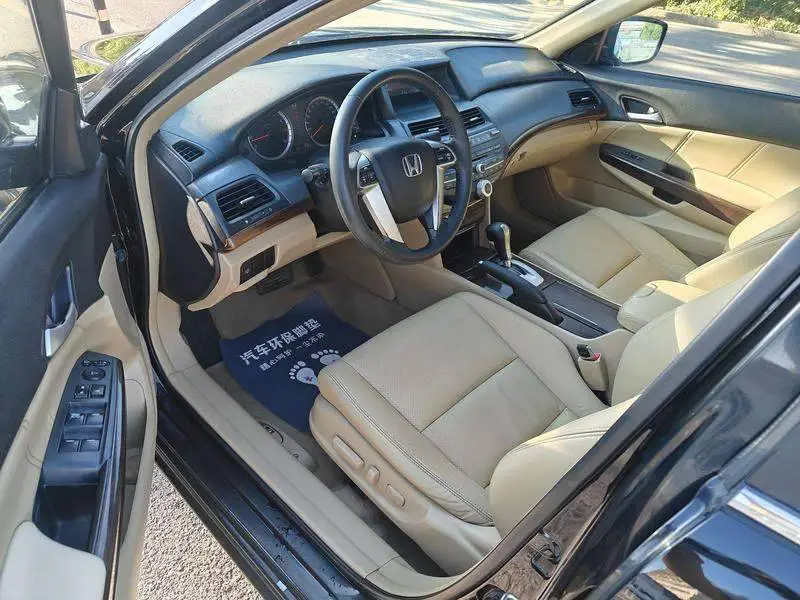 Accord 2013 2.0L SE — 11