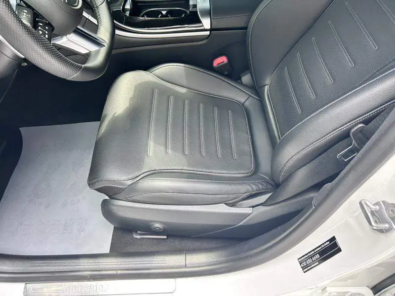 Mercedes-Benz C-Class 2022 C 200 L Sport — 17