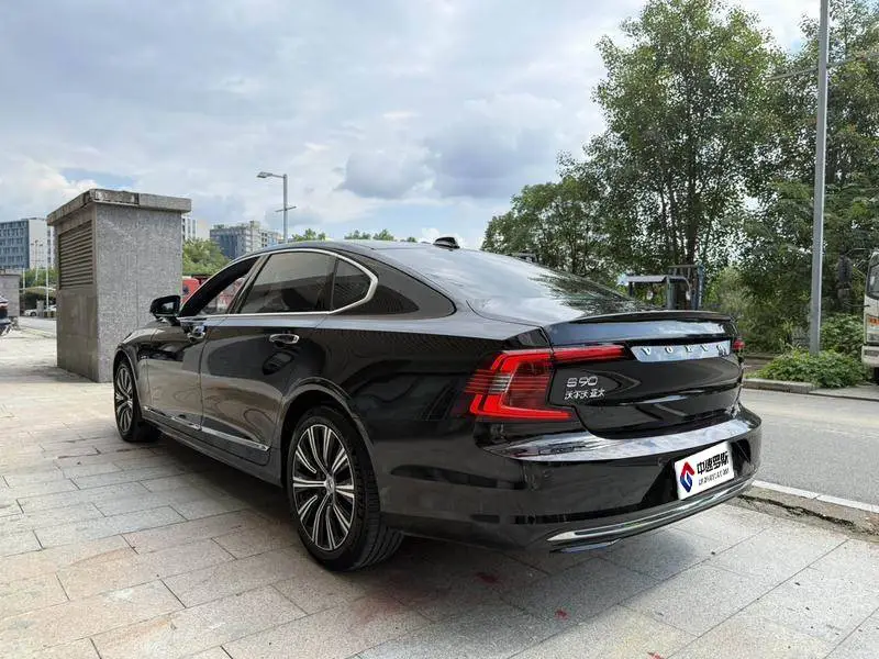 Volvo S90 2022 B5 Zhiyi Luxury Edition — 5