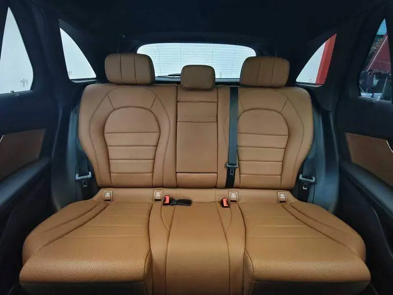 Mercedes-Benz GLC 2021 GLC 260 L 4MATIC Luxury — 16