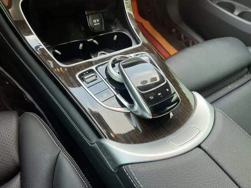 Mercedes-Benz GLC 2019 GLC 260 L 4MATIC Dynamic — 14
