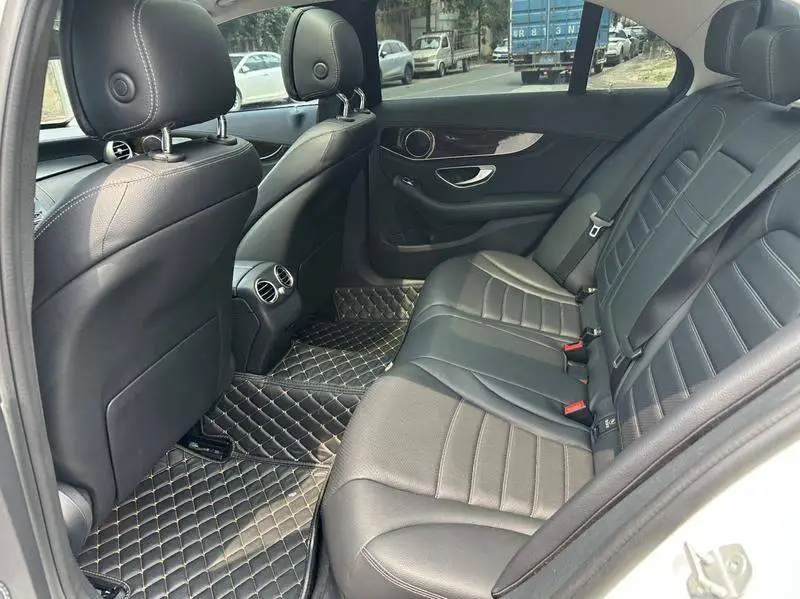 Mercedes-Benz C-Class 2015 facelifted C 200 L — 15