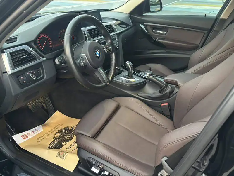 BMW 3 Series 2018 320Li Leading M Sport Package — 11