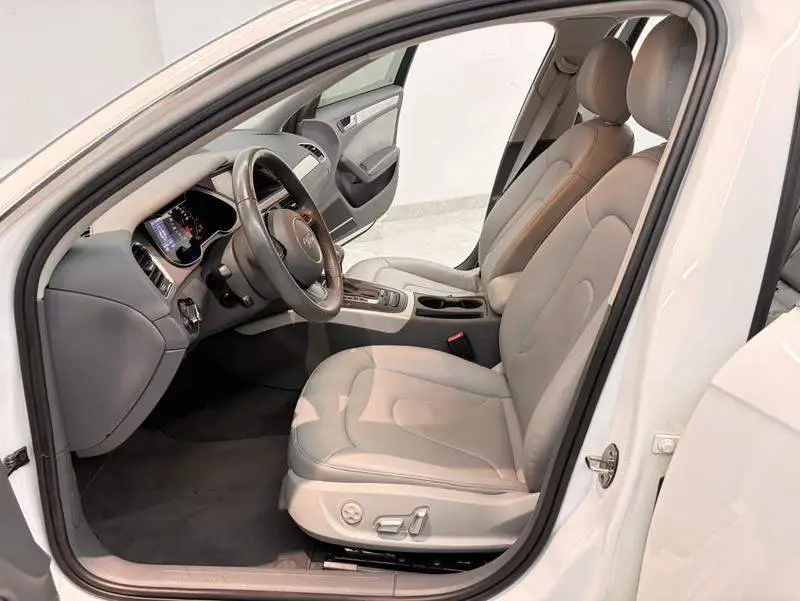 Audi A4L 2013 35 TFSI Automatic Standard Model — 15