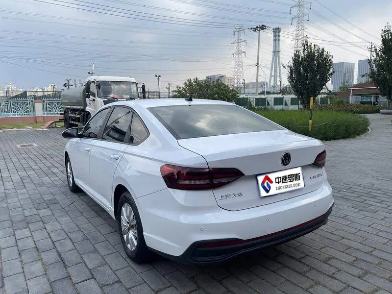 Lavida 2023 facelift 1.5L automatic Deyi version — 5