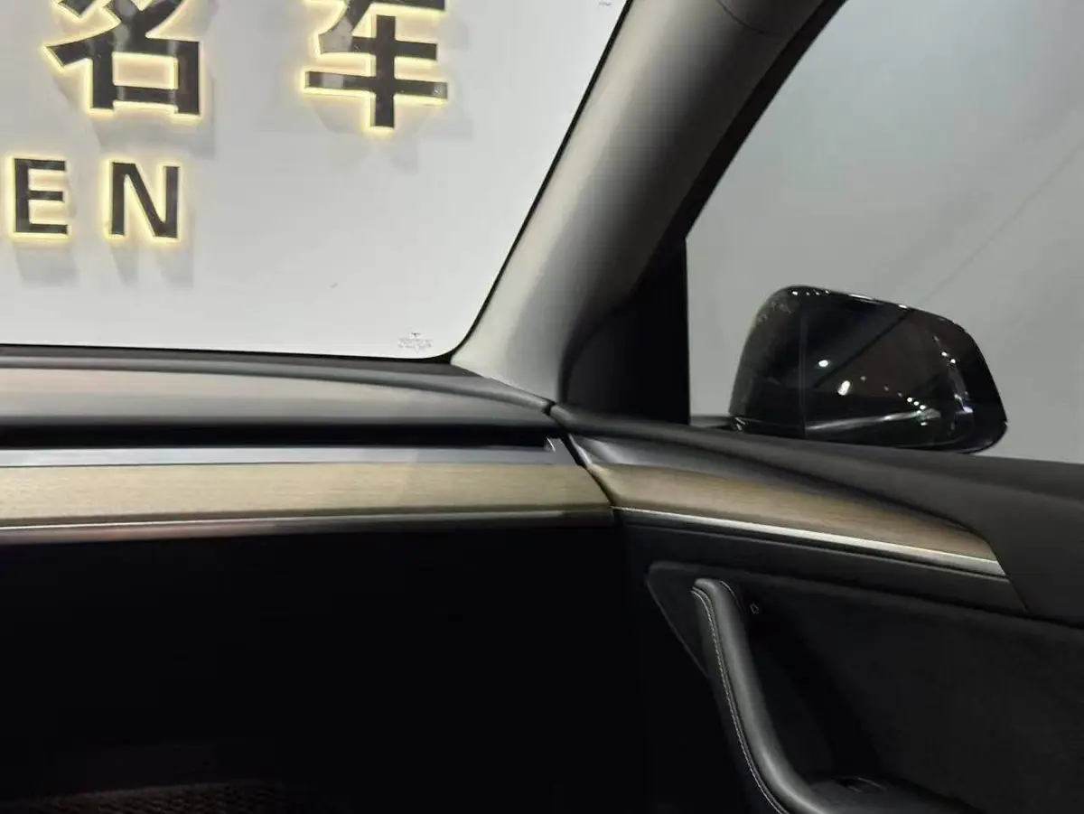 Model Y 2022 facelifted rear-wheel drive version — 14