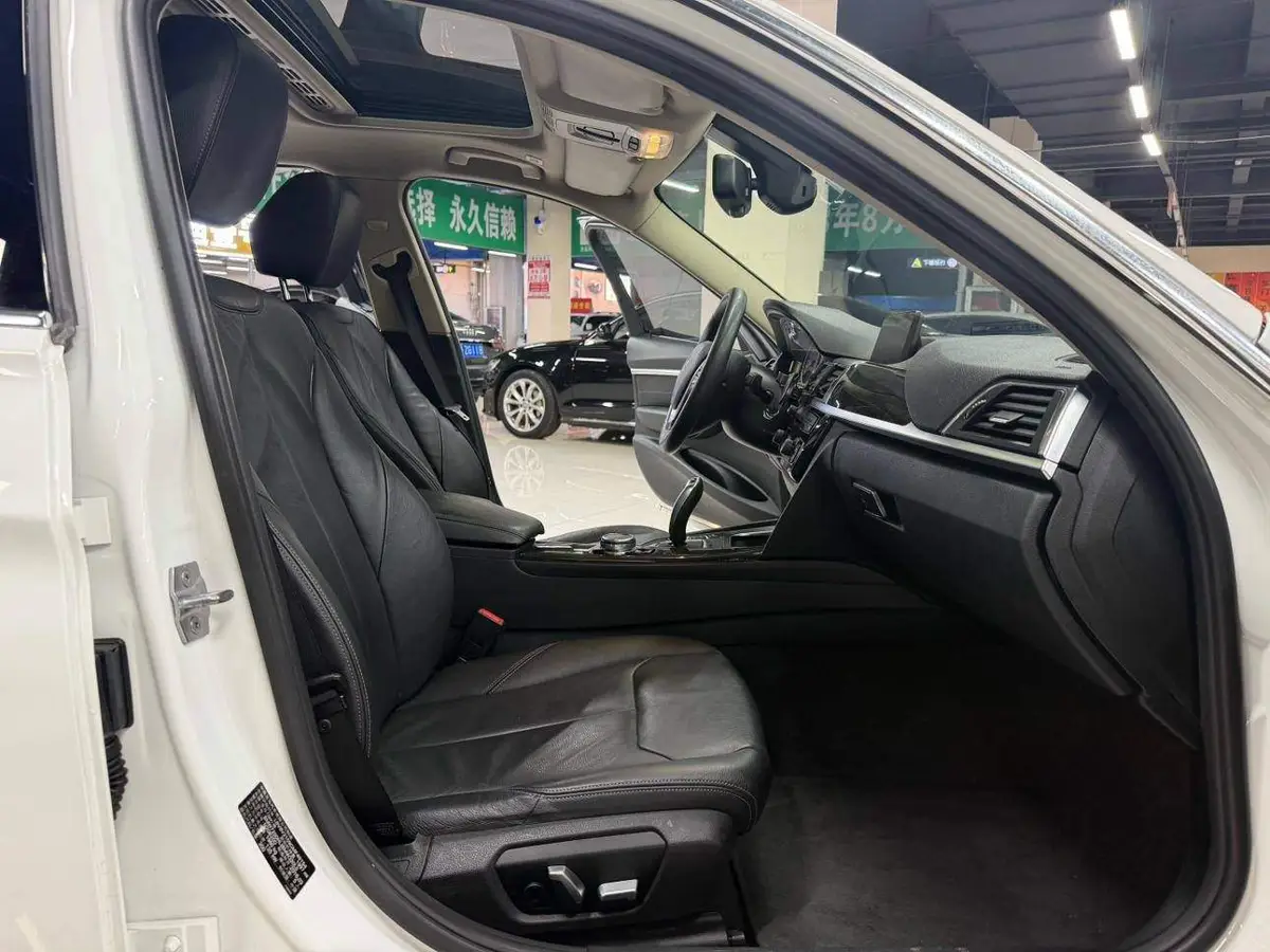 BMW 3 Series 2013 320Li Luxury Design Package — 13