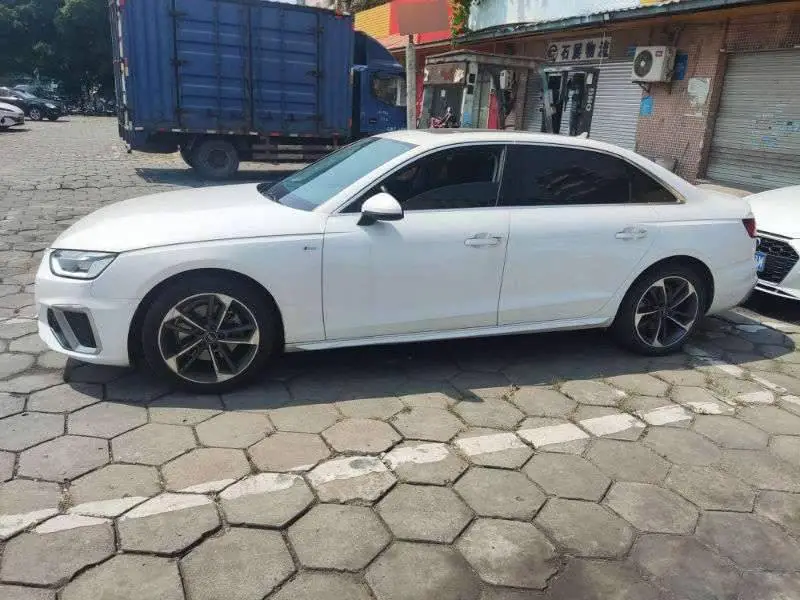 Audi A4L 2024 40 TFSI Stylish and Dynamic — 3
