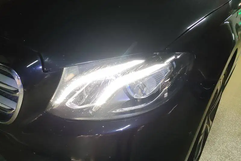 Mercedes-Benz E-Class 2018 E 200 L Sports — 5