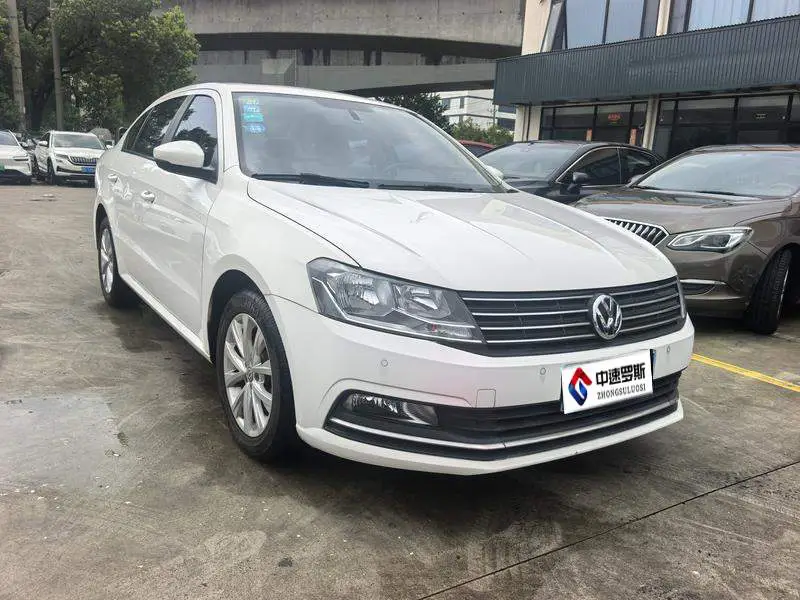 Lavida 2015 1.6L Automatic Comfort Edition — 3