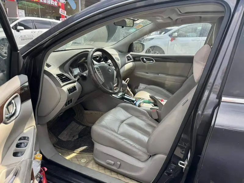 Sylphy 2012 1.8XL CVT Deluxe Edition — 11