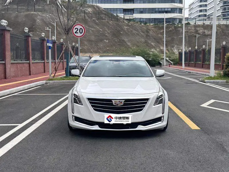 Cadillac CT6 2017 28T Leading Model — 2