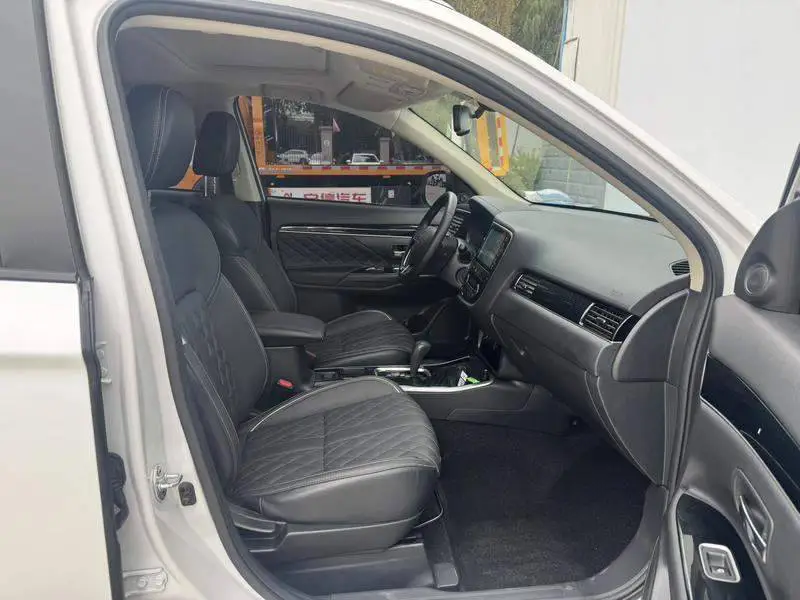 Outlander 2021 Model 2.0L 2WD Enjoy Edition 5 Seaters — 11