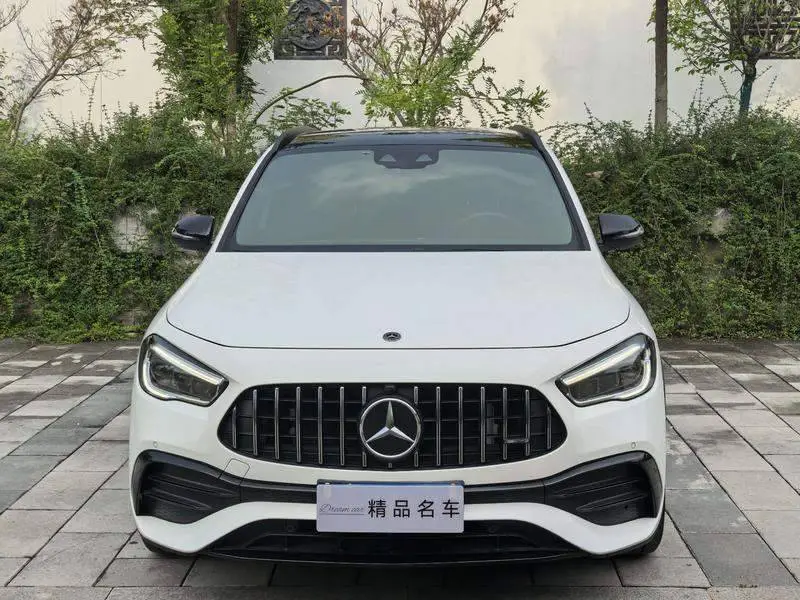 Mercedes-Benz GLA AMG 2021 AMG GLA 35 4MATIC — 2
