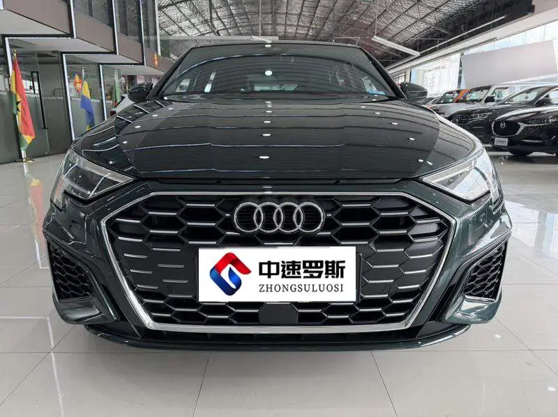 Audi A3 2022 Sportback 35 TFSI Luxury Sports — 2