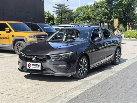 Stylish 2023 240TURBO CVT Leading Edition