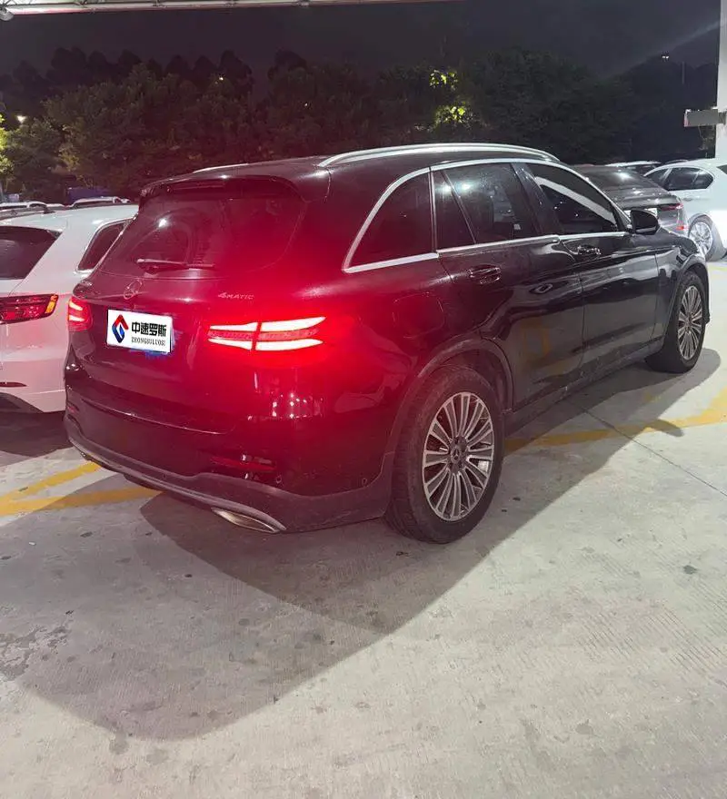Mercedes-Benz GLC 2017 GLC 260 4MATIC Dynamic — 6