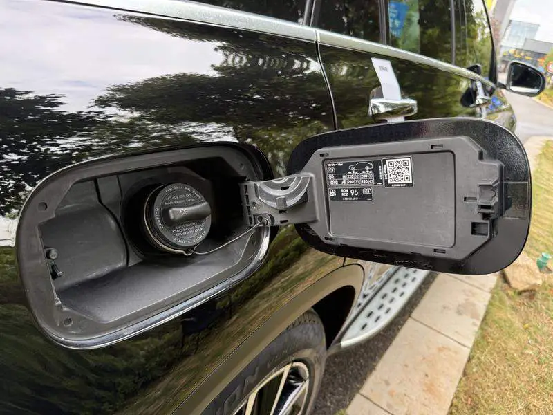 Mercedes-Benz GLC 2020 GLC 300 L 4MATIC Dynamic — 16