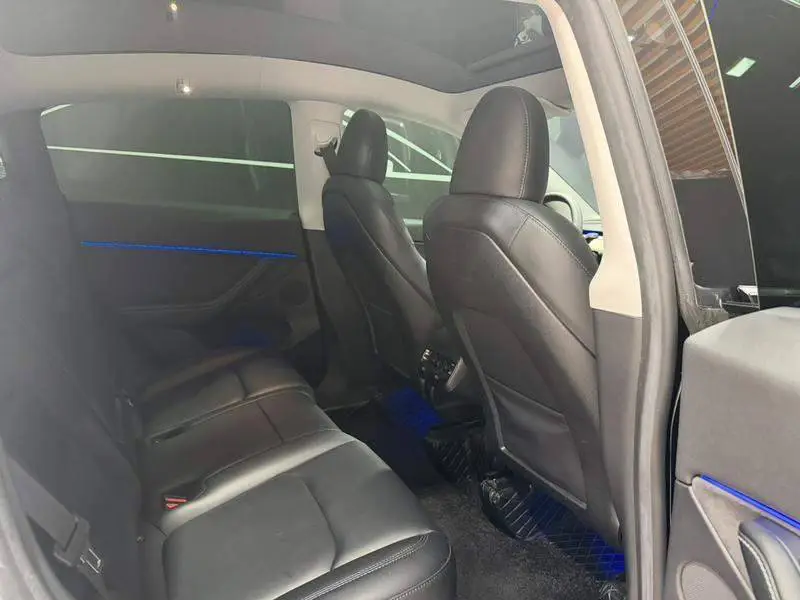 Model Y 2022 facelifted rear-wheel drive version — 9