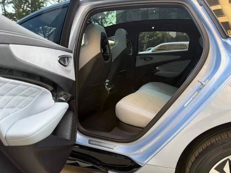 seal 2022 550km Standard Range Rear-wheel Drive Elite — 12