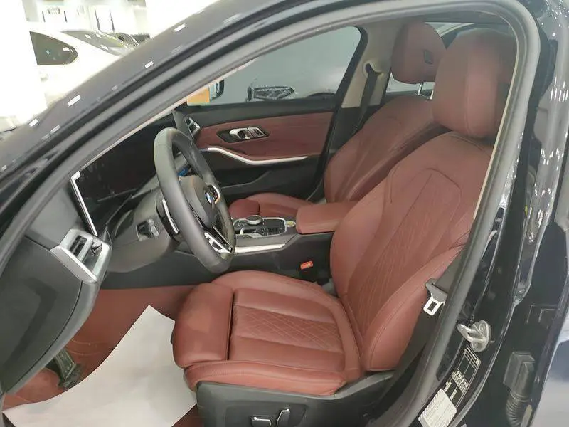 BMW 3 Series 2025 325Li M Sport Package — 9