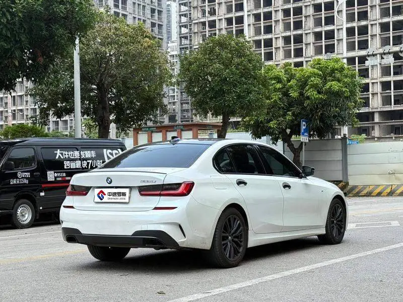 BMW 3 Series 2020 325Li M Sport Night Edition — 6