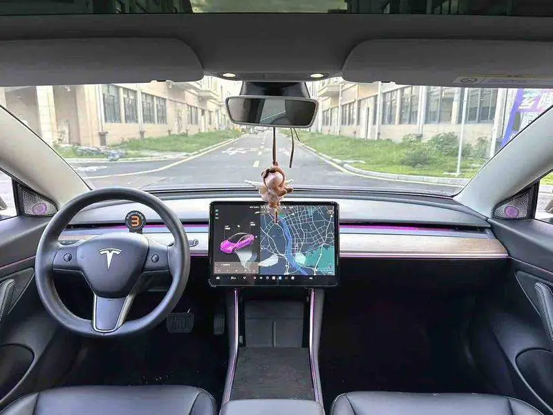 Model 3 2020 facelifted long-range rear-wheel drive version — 6