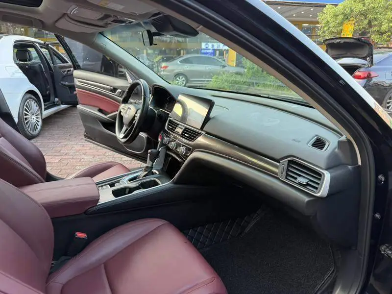 Accord 2022 260TURBO Fantasy Night Premium Edition — 18