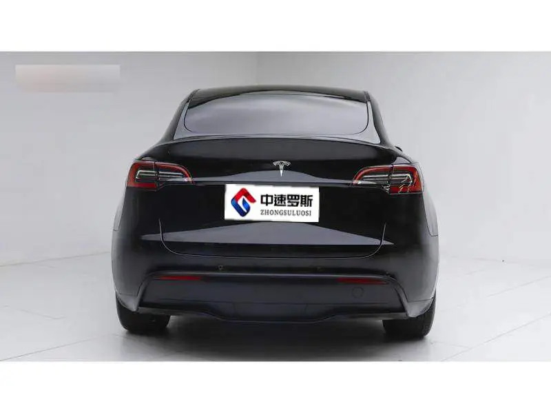 Model Y 2022 rear-wheel drive version — 3