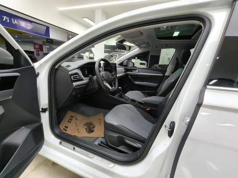 Lavida 2023 1.5L Automatic 5 Million Edition — 15