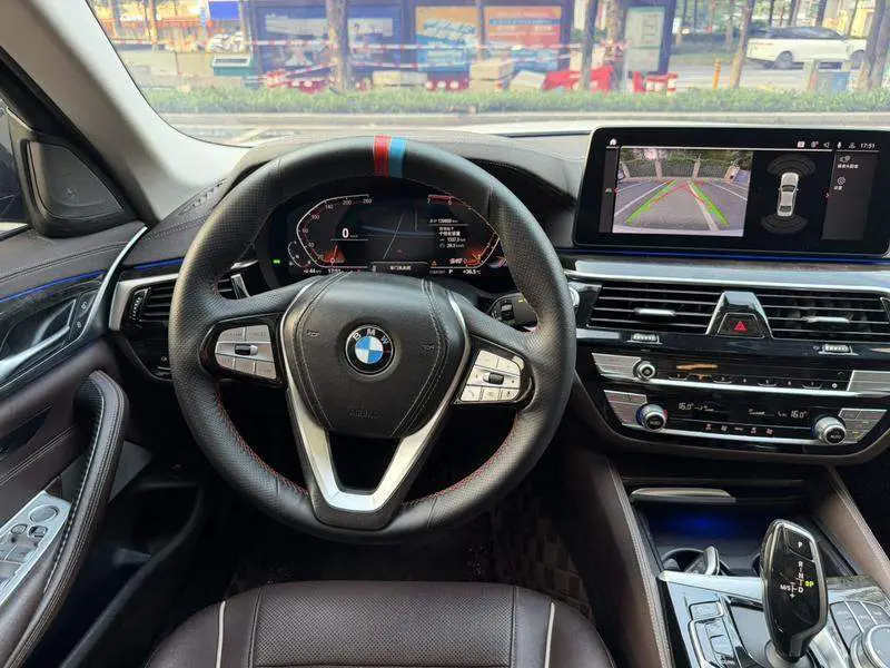 BMW 5 Series 2021 525Li Luxury Package — 8