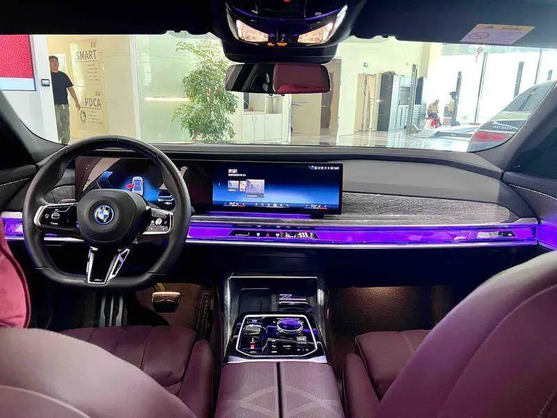 BMW i7 2023 eDrive50L Exclusive M Sports Package — 6