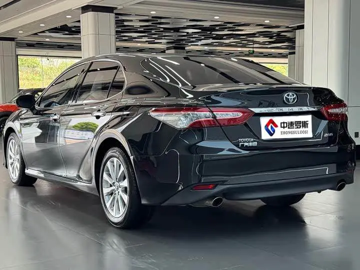 Camry 2018 2.0G Deluxe Edition — 2