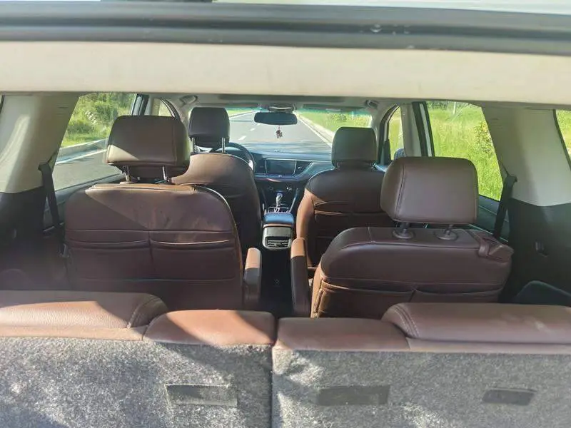 Buick GL6 2018 18T 6-seat luxury model — 12