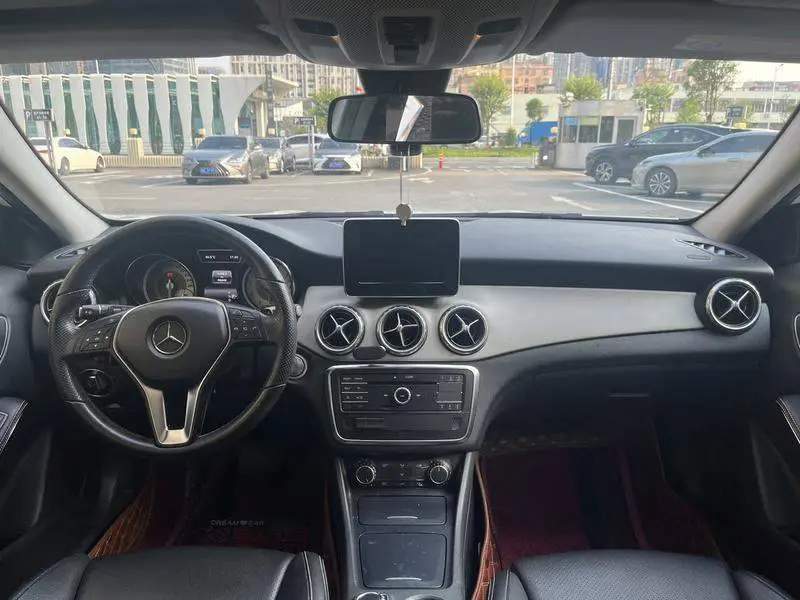 Mercedes-Benz GLA 2016 GLA 200 Dynamic — 7
