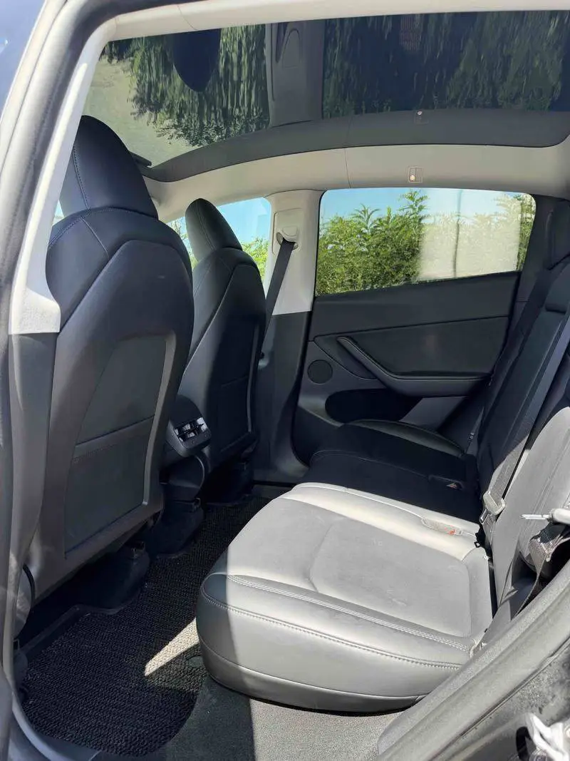 Model Y 2022 facelifted rear-wheel drive version — 9