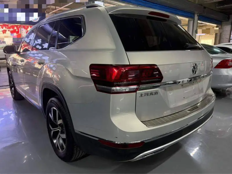 Touron 2017 380TSI 4WD Luxury Edition — 4